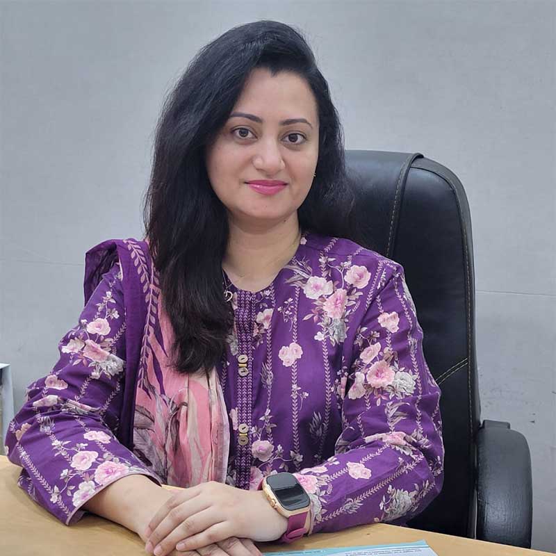 Dr. Samreen Jamal, Pediatric Ophthalmologist at MD Health Center, Lahore