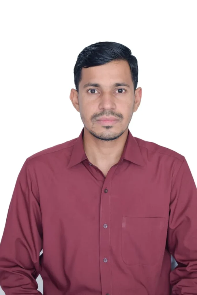 Mr. Zahid Hussain, Hijama consultant at MD Health Center Lahore, wearing a maroon shirt against a plain white background